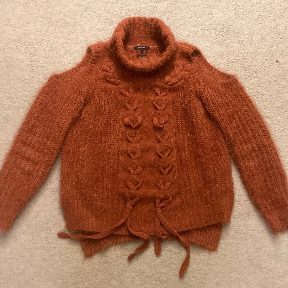 Miss Me cold shoulder sweater sz S